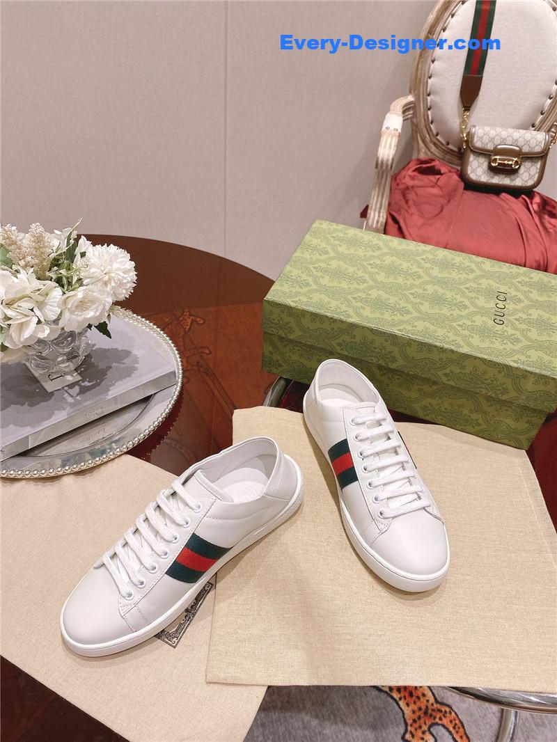 Gvc*1 classic sports lace-up white shoes