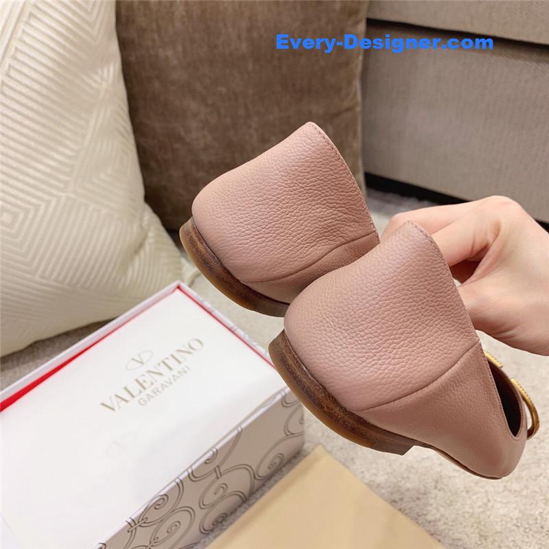 Va1e*ntin0 v logo slip-ons