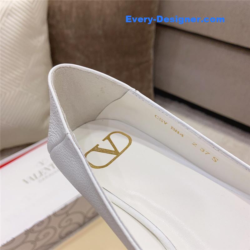 Va1e*ntin0 v logo slip-ons