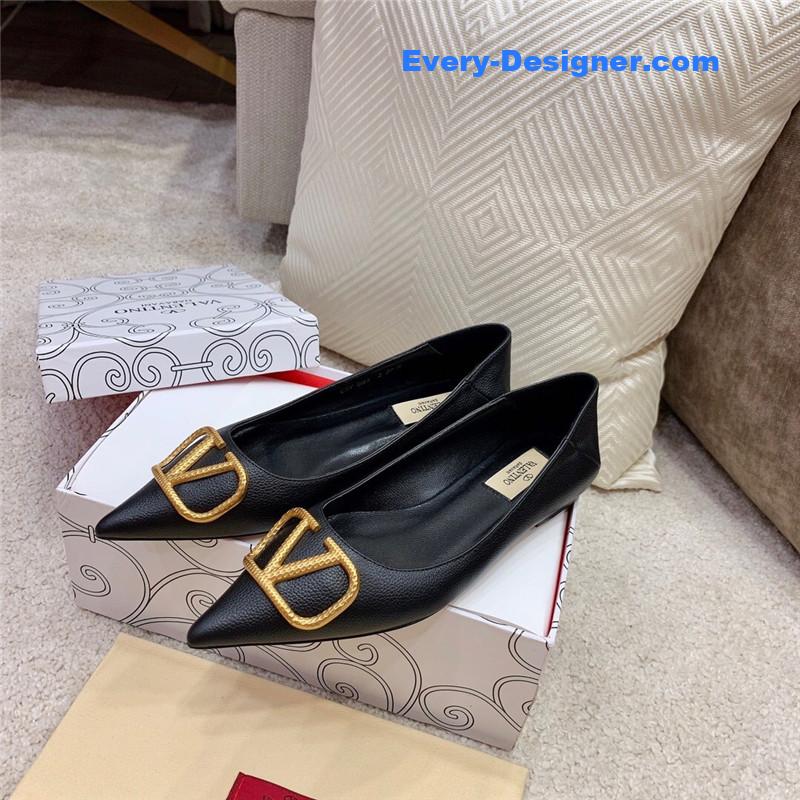 Va1e*ntin0 v logo slip-ons