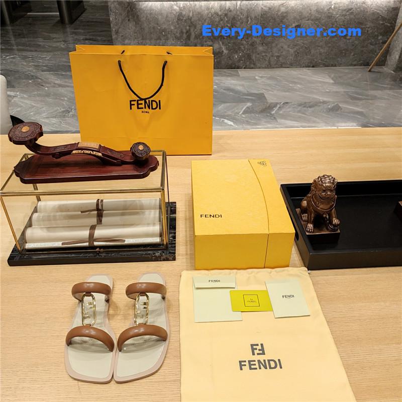 F**di flat beach sandals