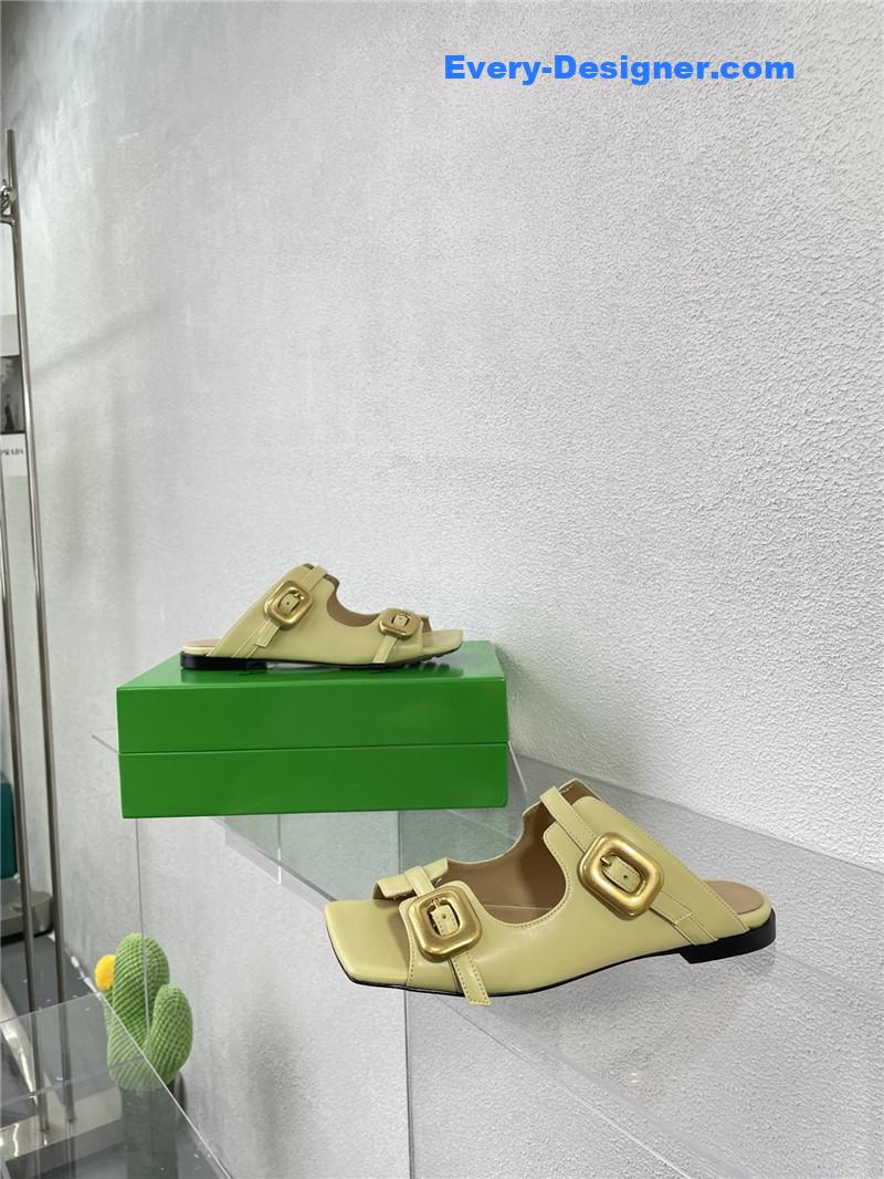 b0tt*ga Ven*ta double hardware slides