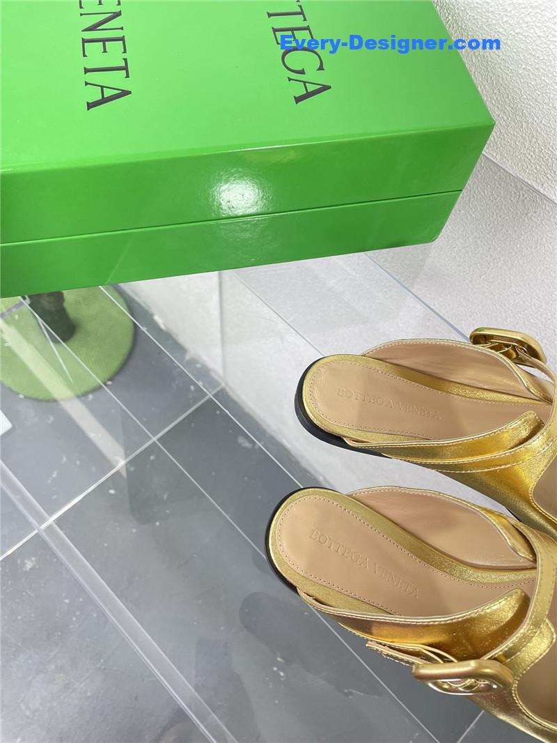 b0tt*ga Ven*ta double hardware slides