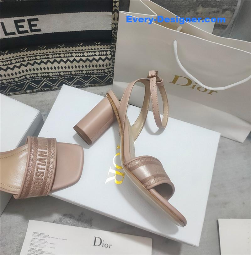 D10r square toe high heel sandals