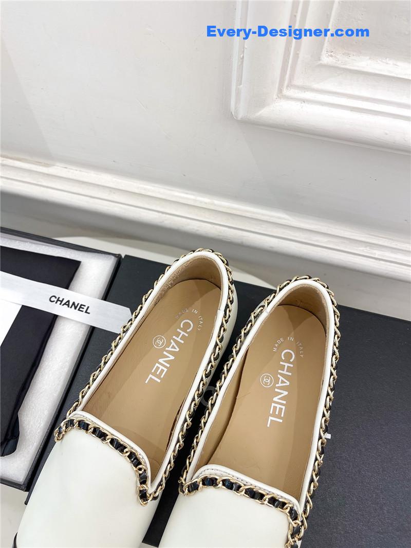 CC catwalk style chain deep mouth shoes