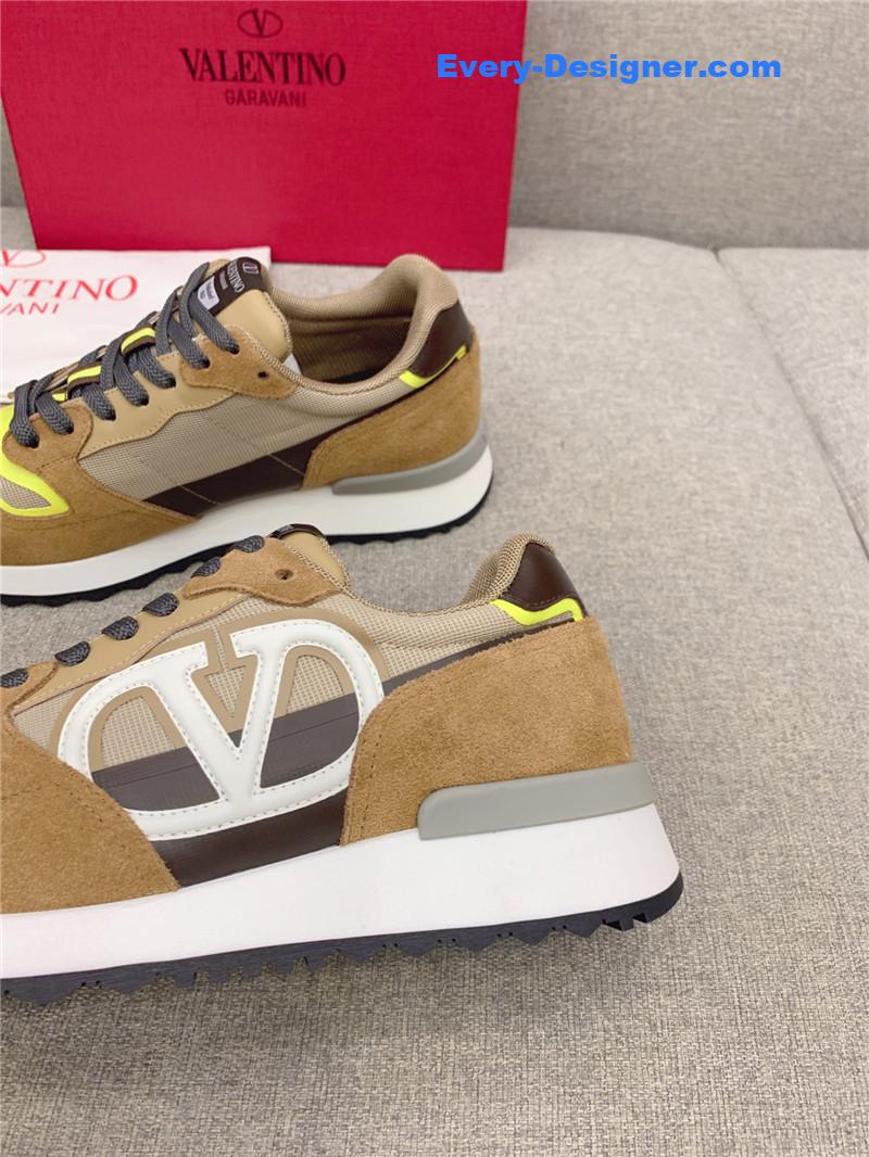 Va1e*ntin0 new sneakers