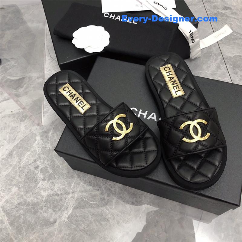 CC explosion Iogo sandals