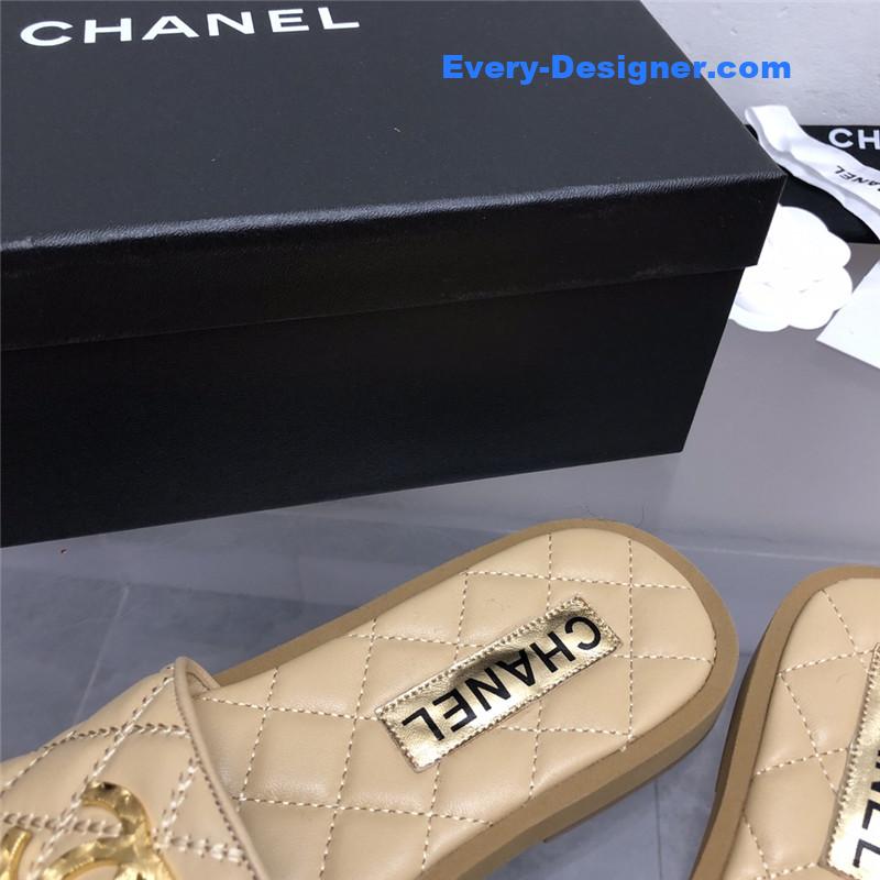 CC explosion Iogo sandals