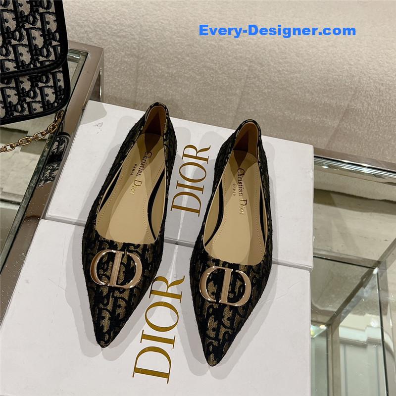 D10r early spring new pointed flat shoes
