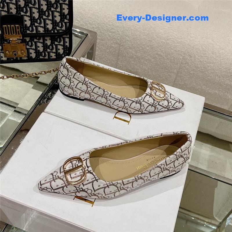 D10r early spring new pointed flat shoes
