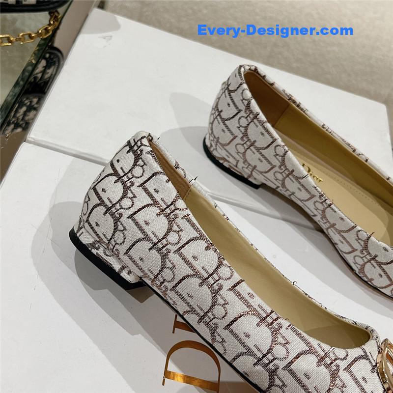 D10r early spring new pointed flat shoes