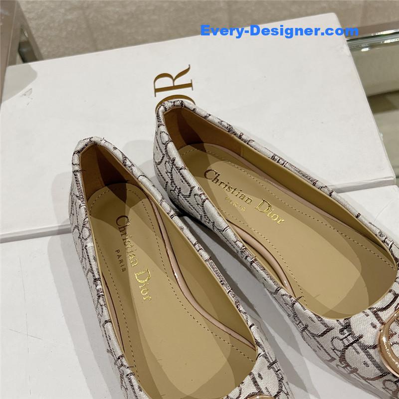 D10r early spring new pointed flat shoes
