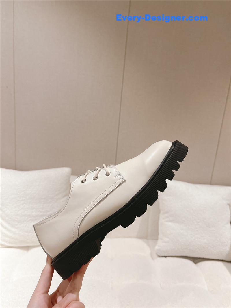 The R0w vintage square toe platform shoes