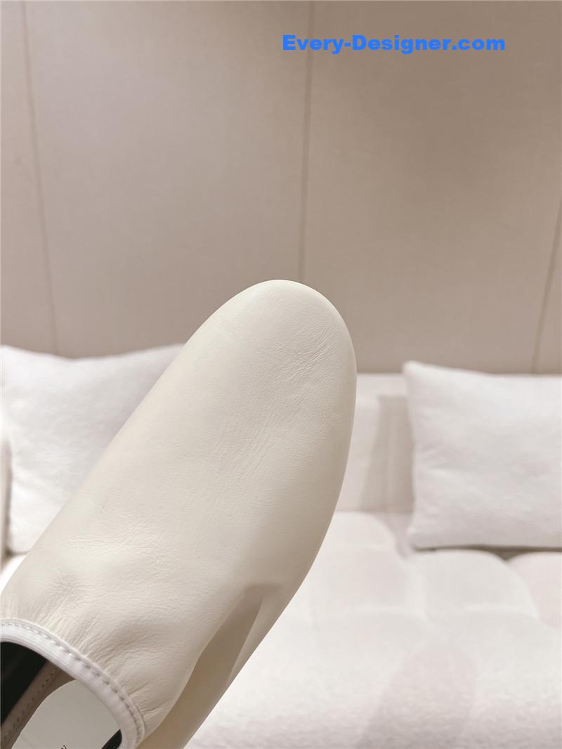 The R0w new trendy brand shoes