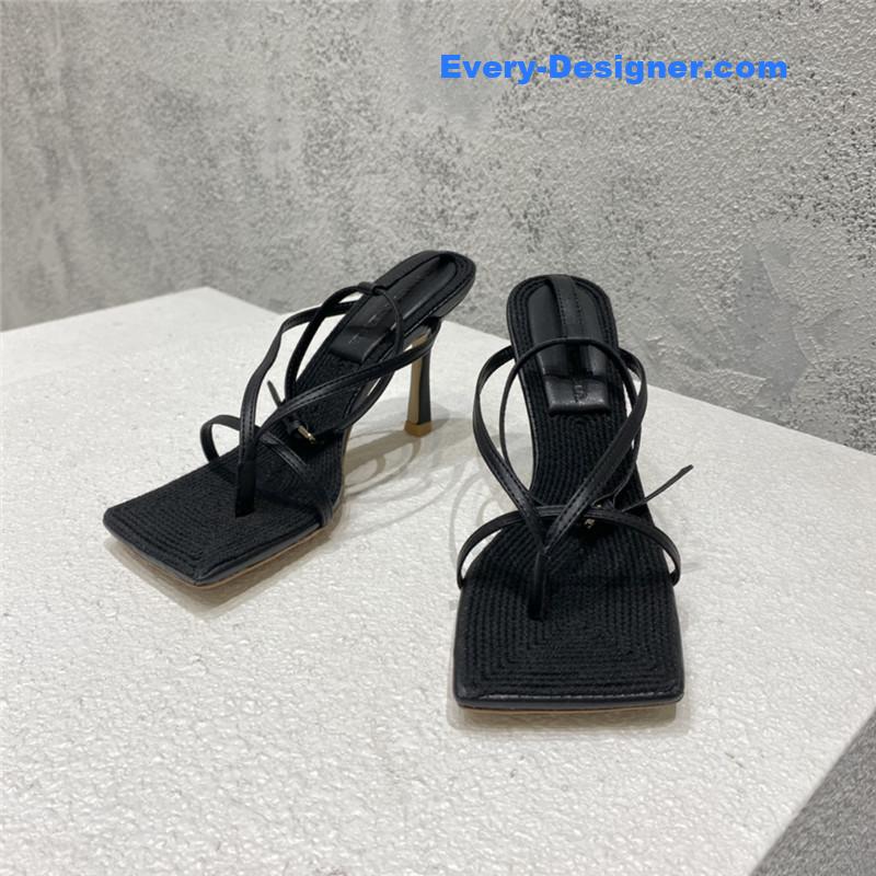 b0tt*ga Ven*ta classic heeled sandals