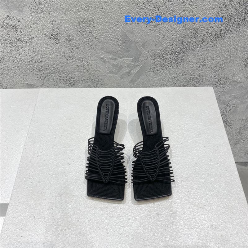 b0tt*ga Ven*ta classic heeled sandals