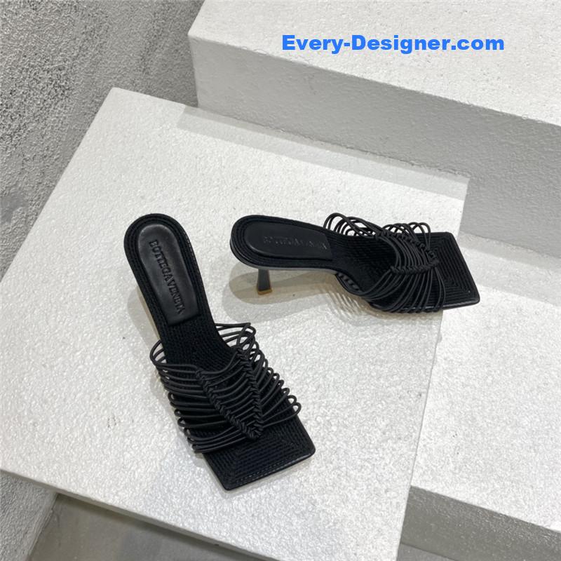 b0tt*ga Ven*ta classic heeled sandals