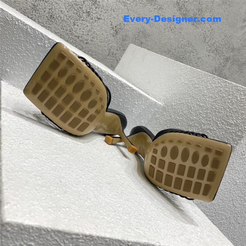 b0tt*ga Ven*ta classic heeled sandals