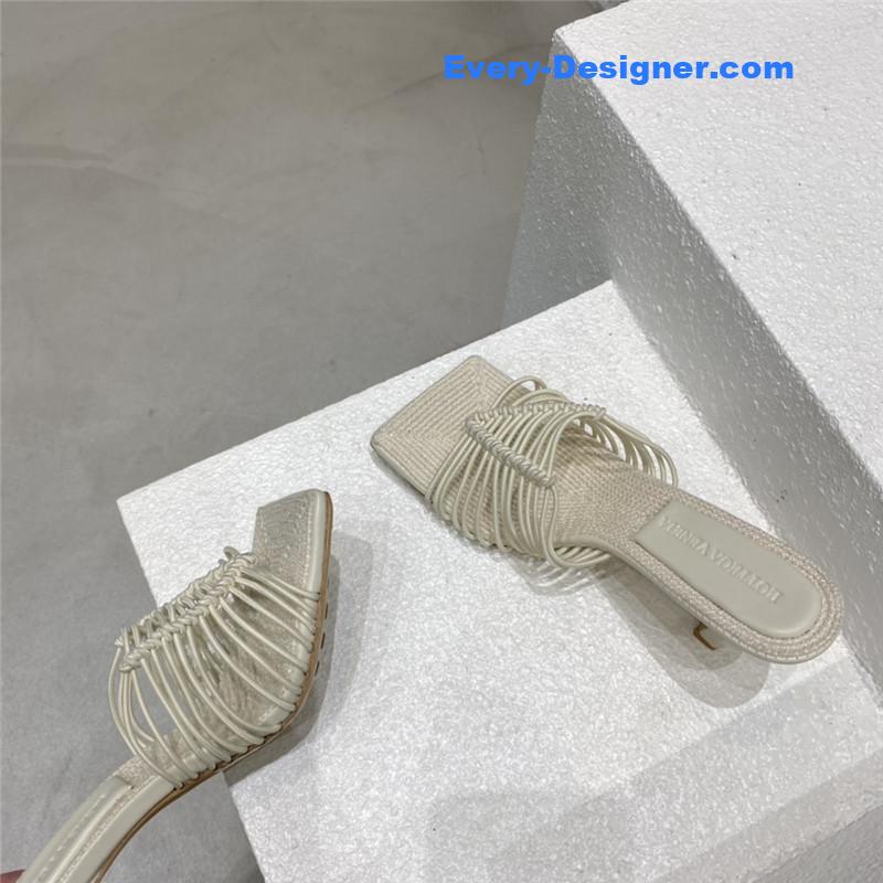 b0tt*ga Ven*ta classic heeled sandals