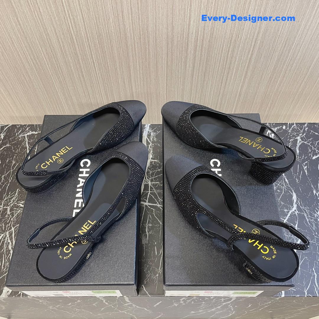 CC rhinestone thick heel side empty sandals