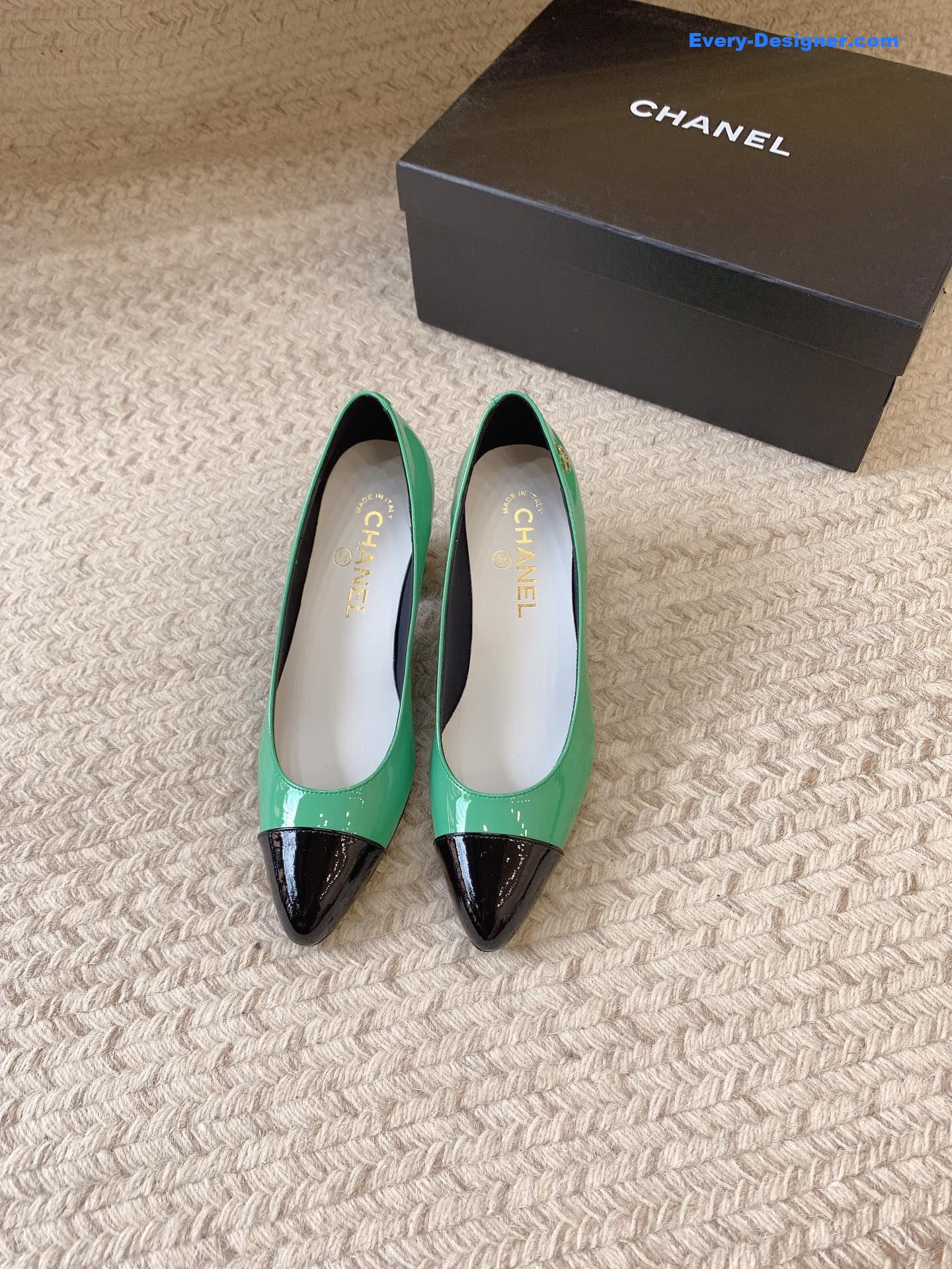 CC new patent leather shoes