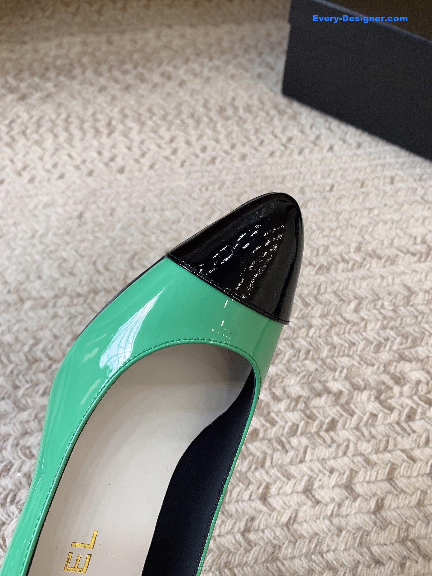 CC new patent leather shoes