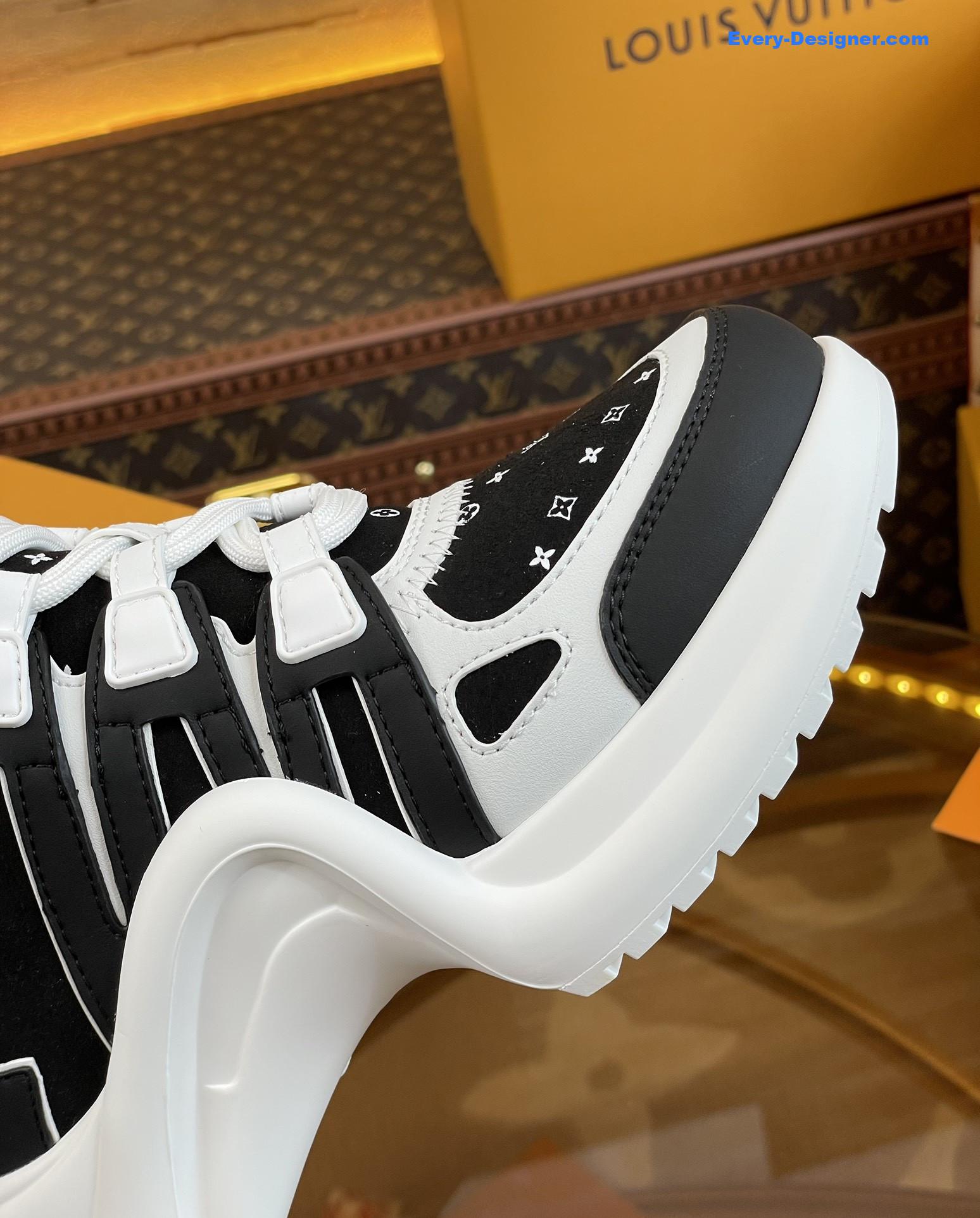 l0vis Vvtt0n lv hardware casual sports daddy shoes