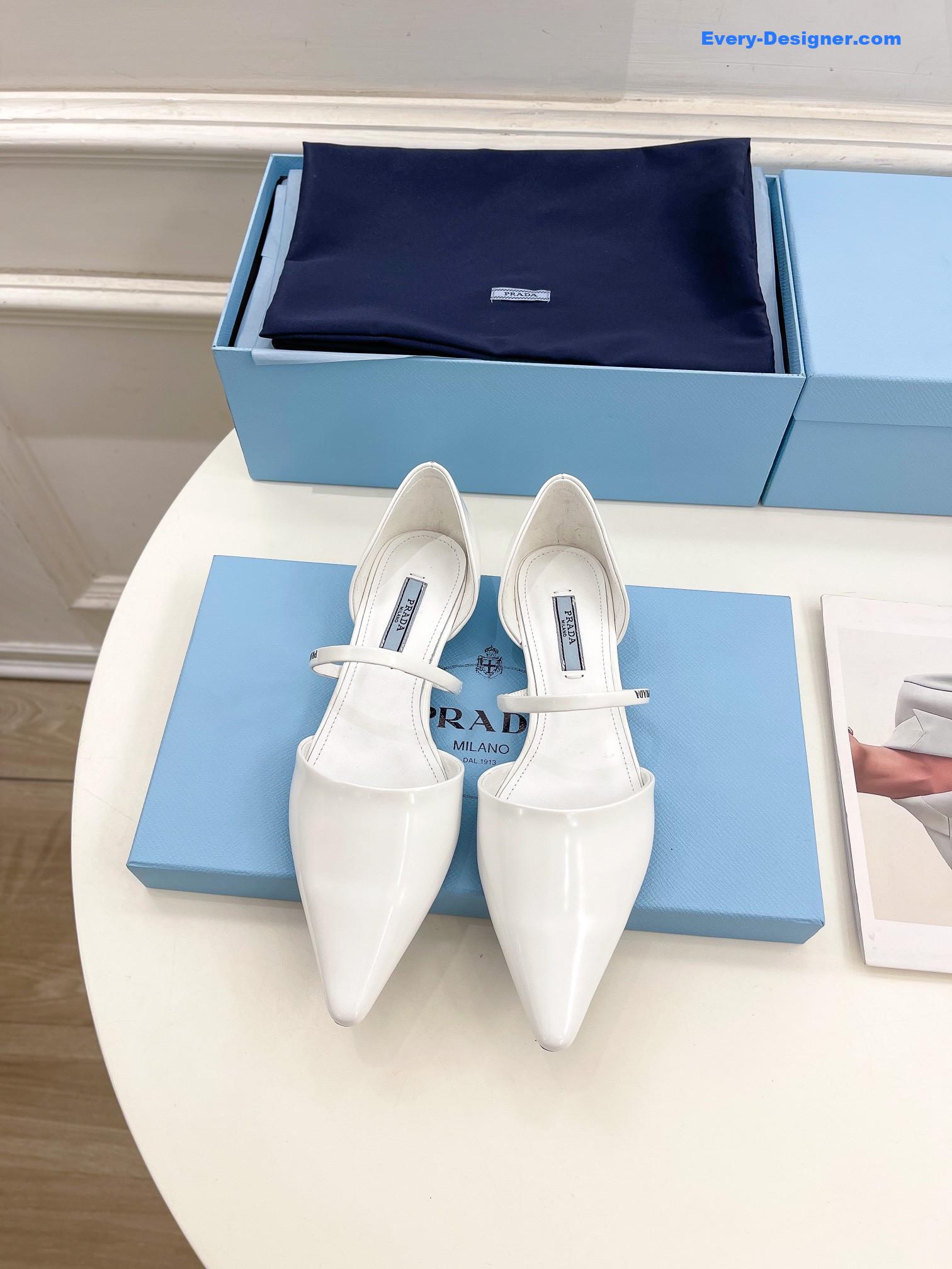 Pra*a catwalk style hollow pointed ballet shoes