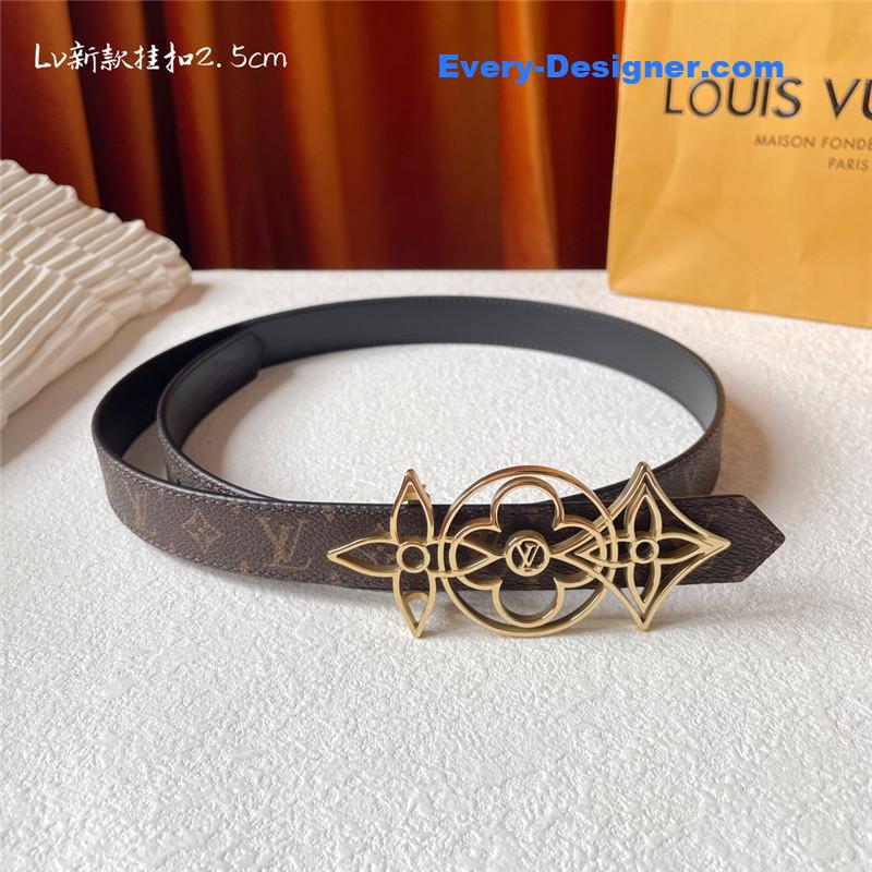 l0vis Vvtt0n lv classic print with black plain bottom belt