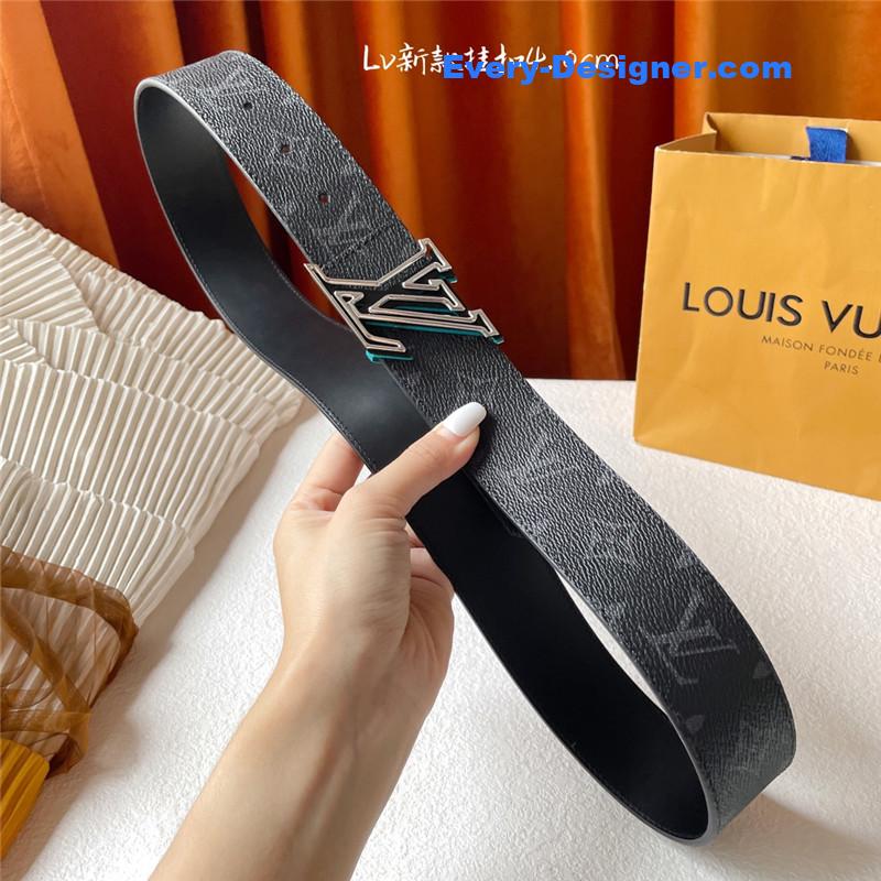 l0vis Vvtt0n lv classic print with black plain bottom belt