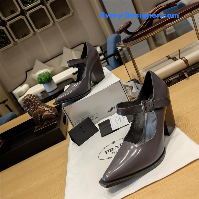 Pra*a wedge shoes