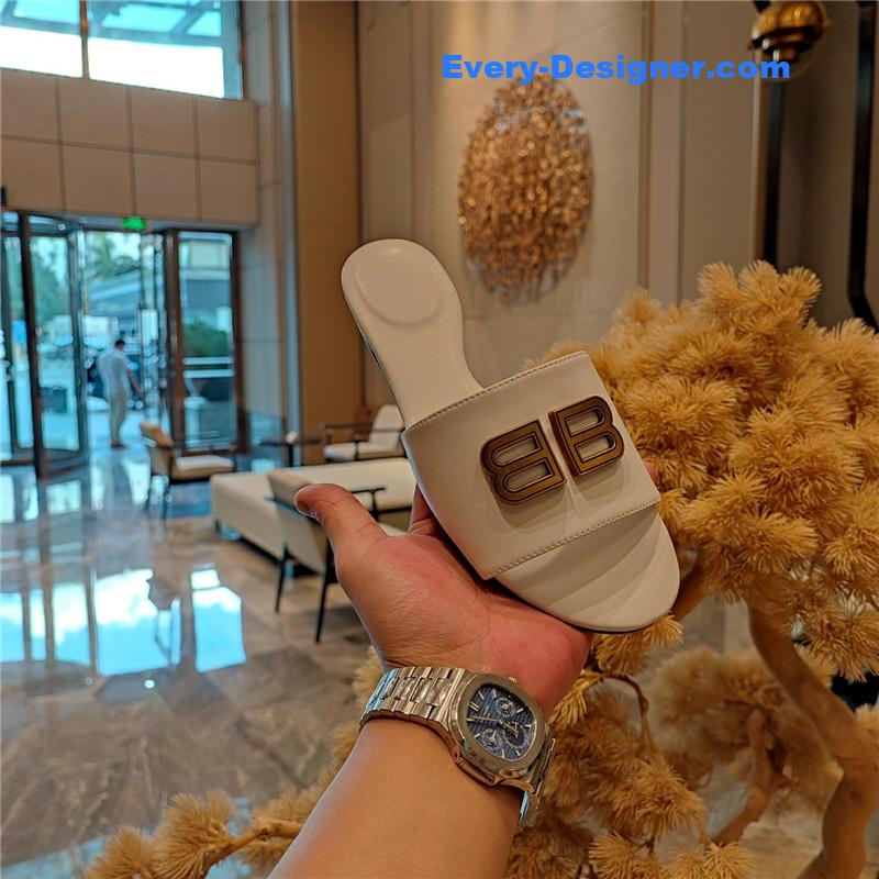 Ba1en*iaga flat heel round toe slide side slides