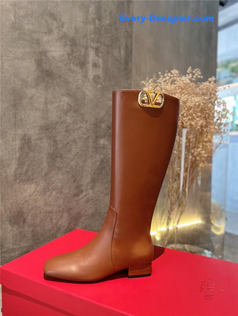 Va1e*ntin0 leather outsole mid boots