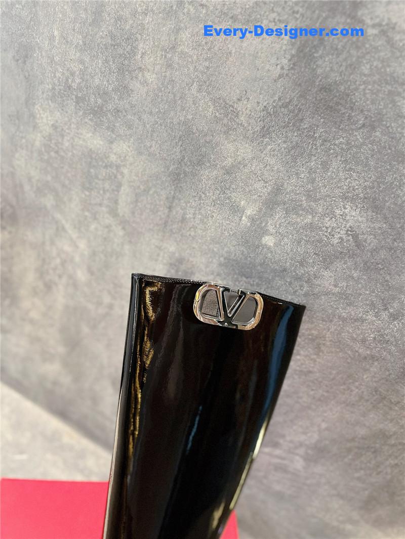 Va1e*ntin0 leather outsole mid boots