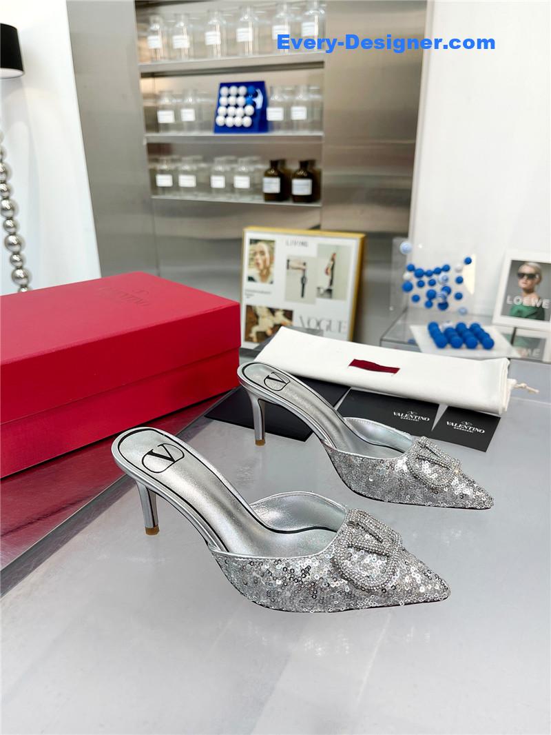 Va1e*ntin0 new sequin version v buckle classic slippers
