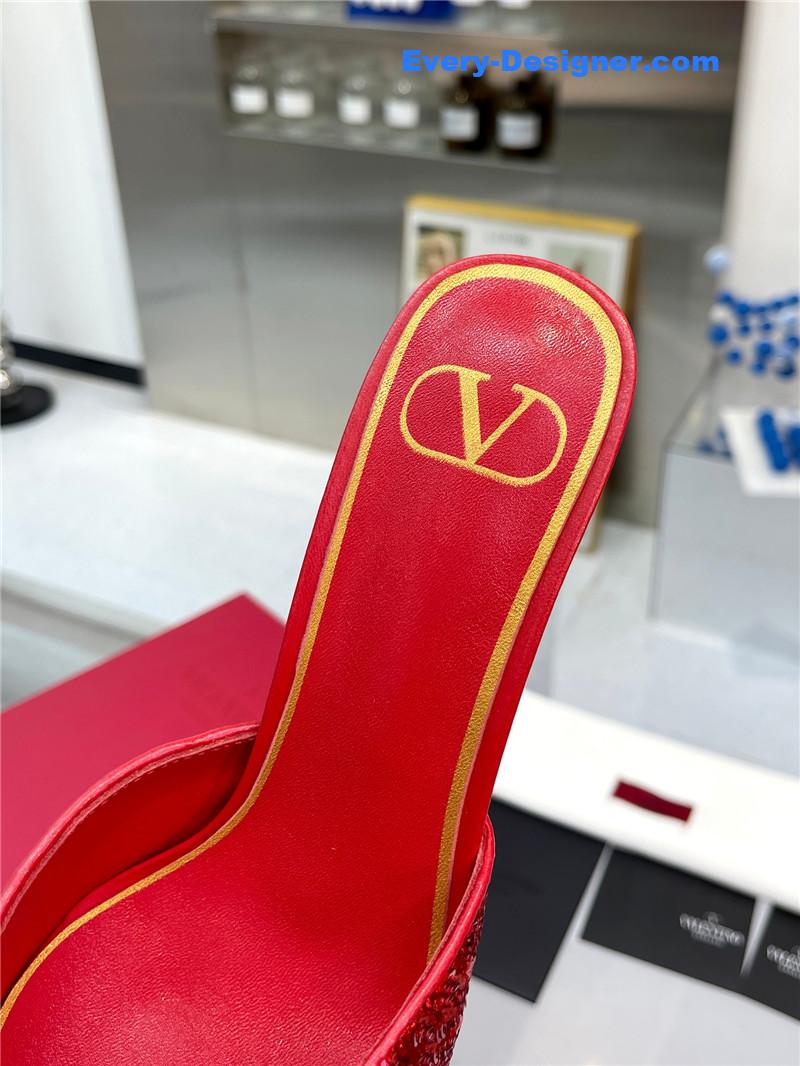 Va1e*ntin0 new sequin version v buckle classic slippers