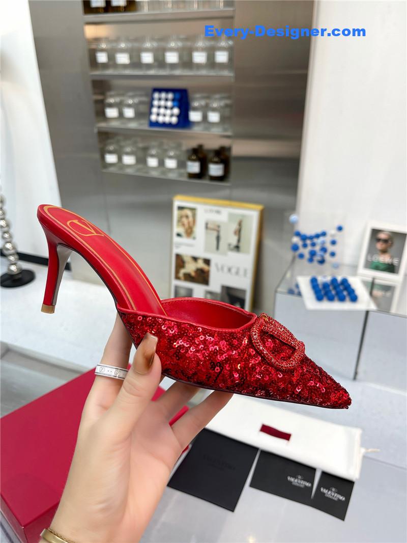 Va1e*ntin0 new sequin version v buckle classic slippers