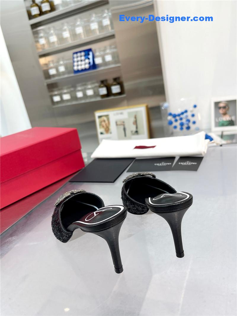 Va1e*ntin0 new sequin version v buckle classic slippers