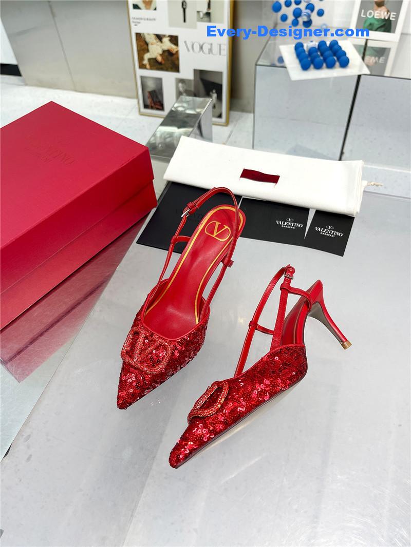 Va1e*ntin0 classic sandals in sequined version with v buckle