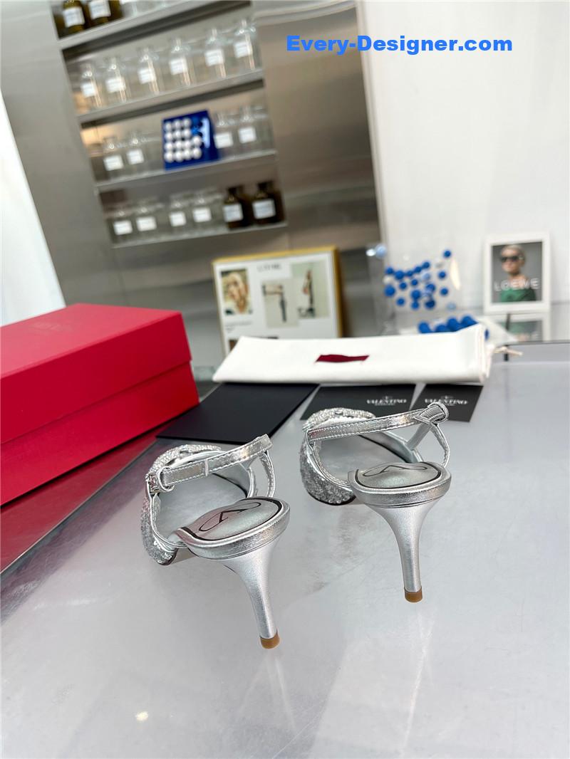 Va1e*ntin0 classic sandals in sequined version with v buckle