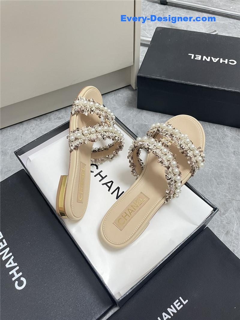 CC new pearl buckle slippers