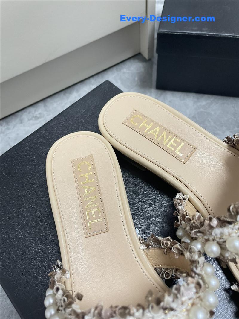 CC new pearl buckle slippers