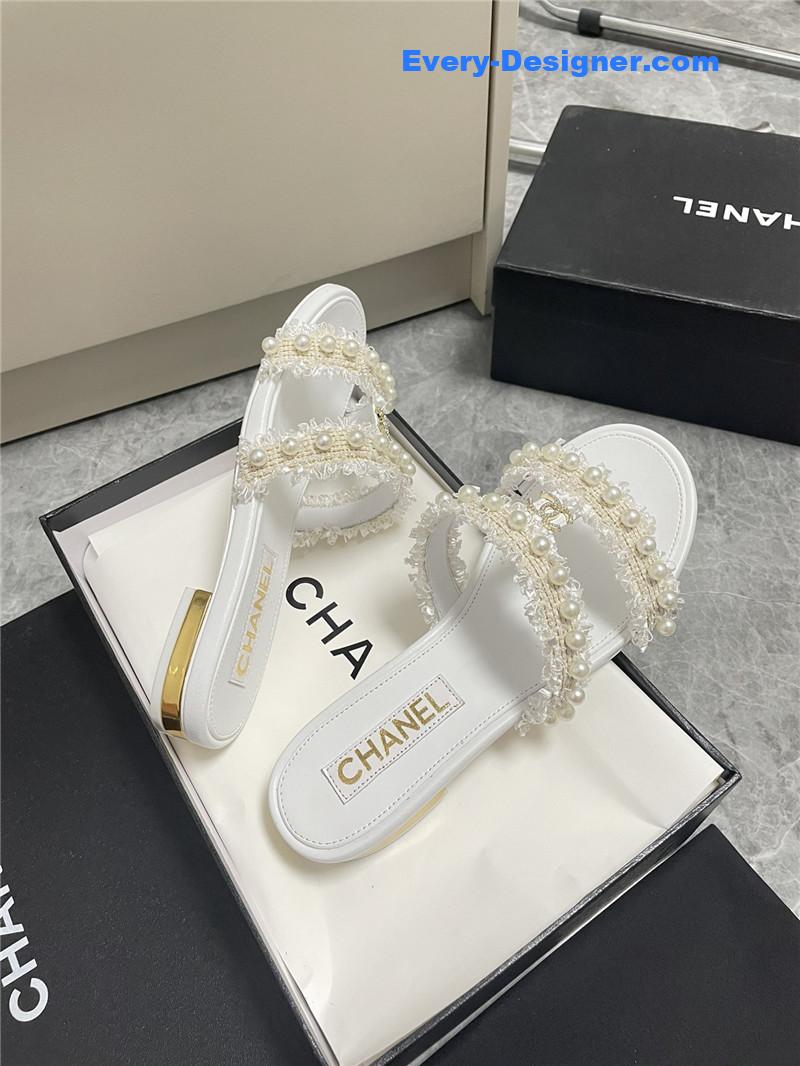 CC new pearl buckle slippers
