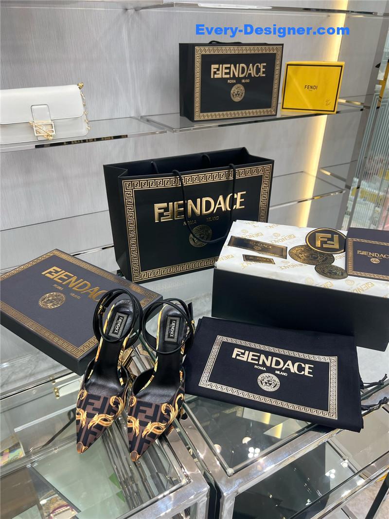 F**di f-shaped three-dimensional heel pumps