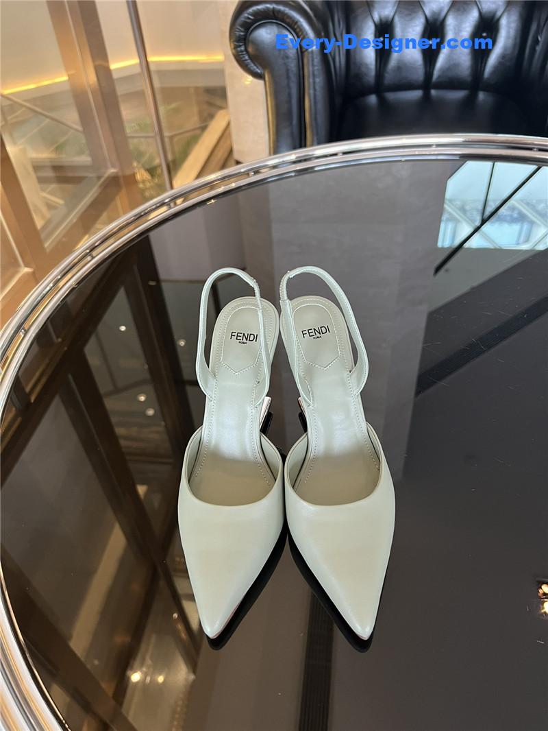 F**di f-shaped three-dimensional heel pumps