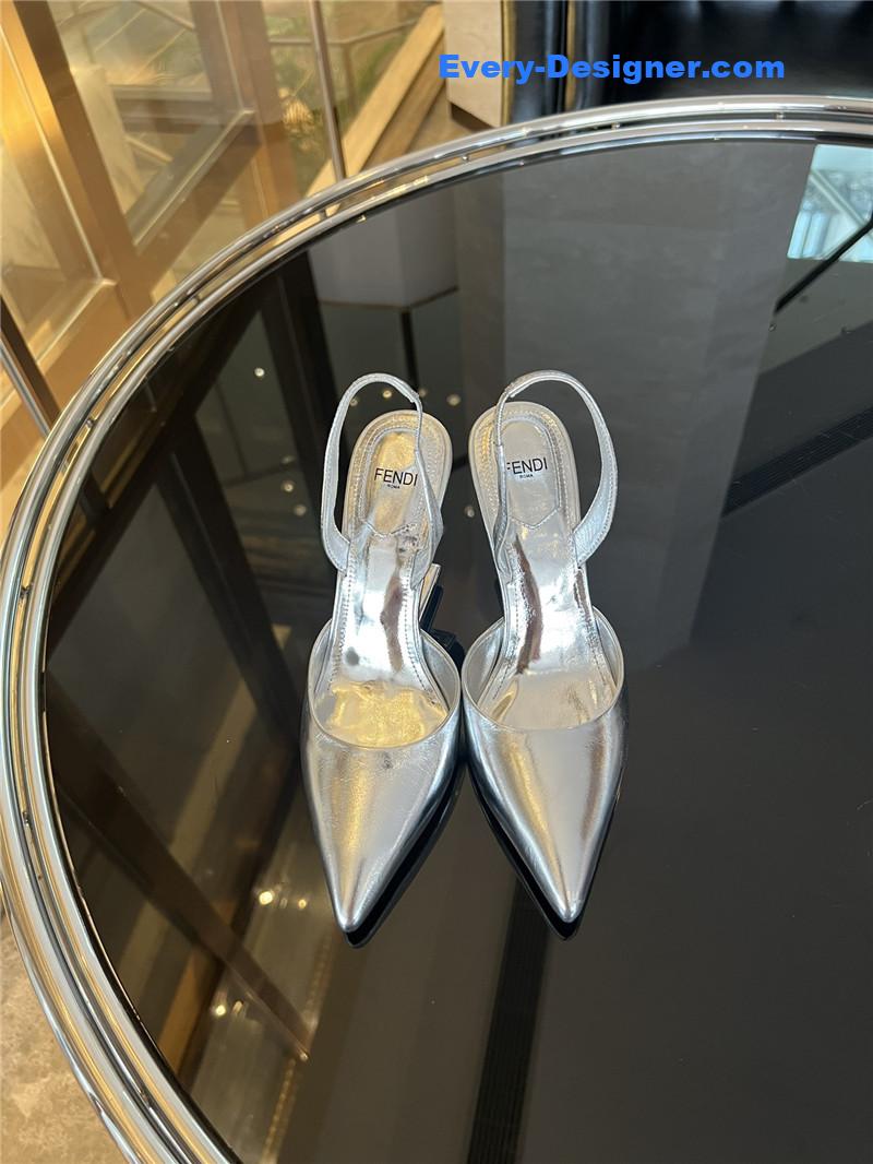 F**di f-shaped three-dimensional heel pumps