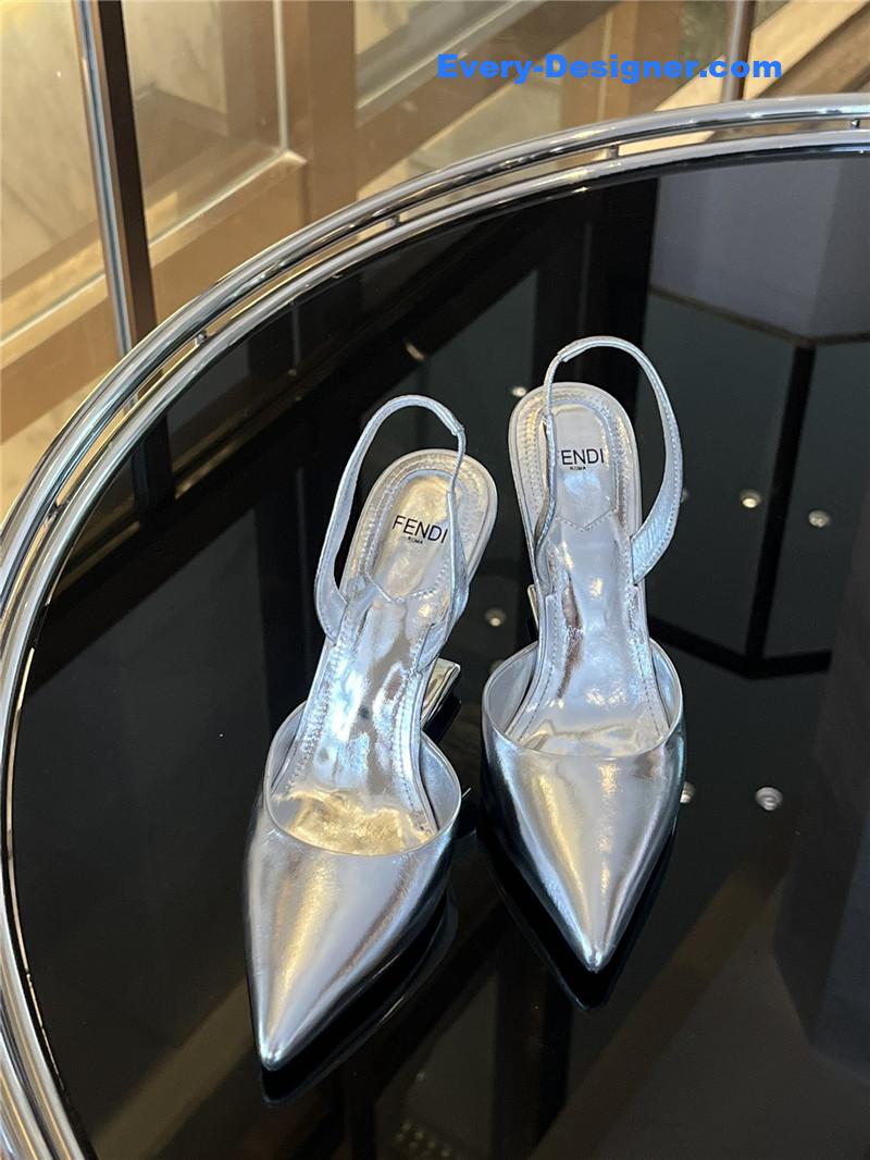 F**di f-shaped three-dimensional heel pumps