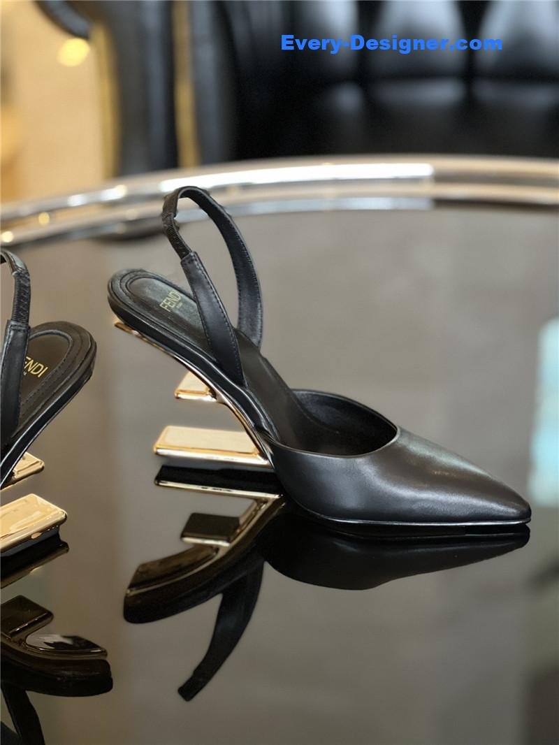 F**di f-shaped three-dimensional heel pumps