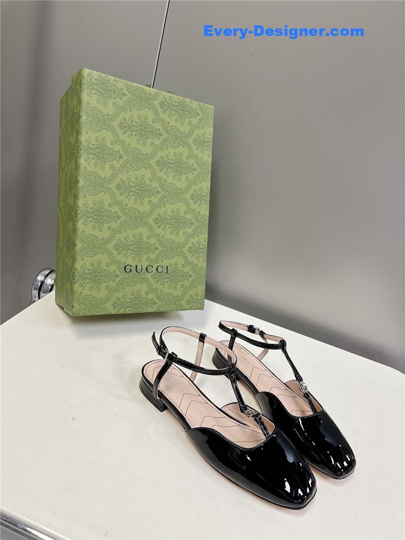 Gvc*1 double g hardware buckle embellished sandals