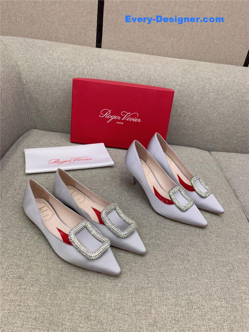 roger vivier classic D1am0nd buckle silk pumps